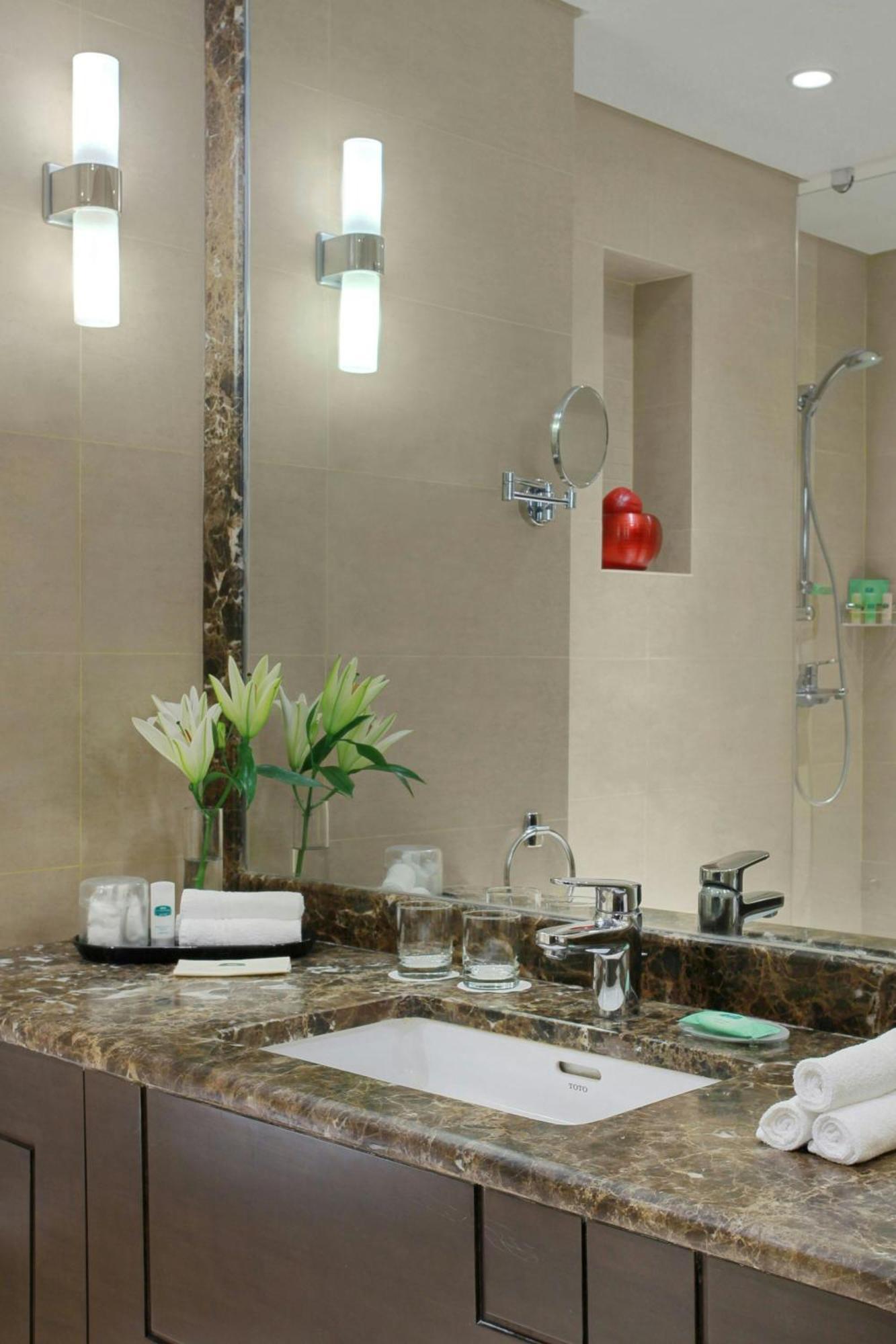Отель Courtyard By Marriott Jazan Экстерьер фото
